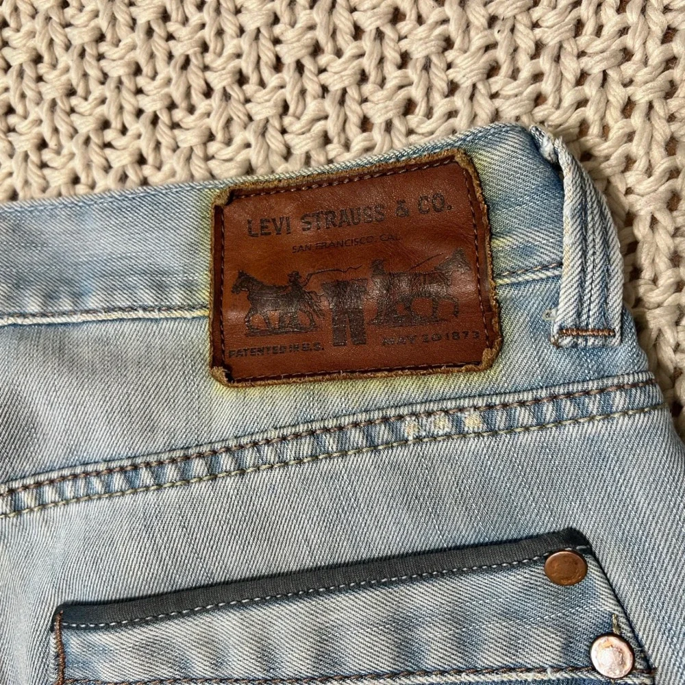 Levi's 514 Slim Straight‎ Jeans Mens 34x30 Light Blue Leather Patch